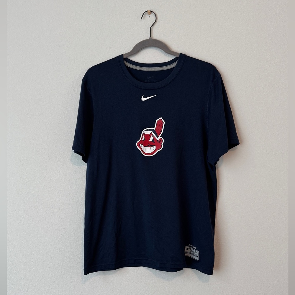 Nike Cleveland MLB baseball dri-fit shirt - size M